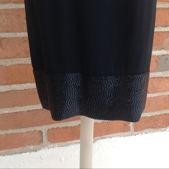Vintage "I. Magnin" black dress with bead trim - Picture 4 of 6